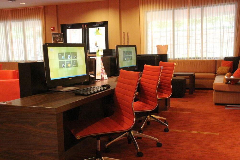 Courtyard By Marriott Oneonta Hotel Екстериор снимка